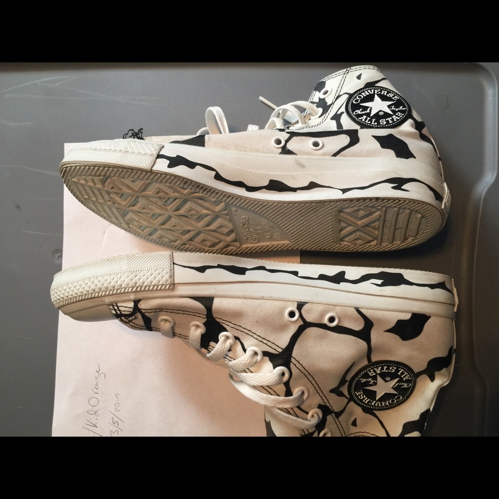 Rare HTF glow in the dark Converse from Japan